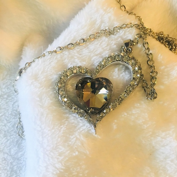 💥FINAL PRICE💥LAST CHANCE💥CLEARING CLOSET💥 - Picture 3 of 4